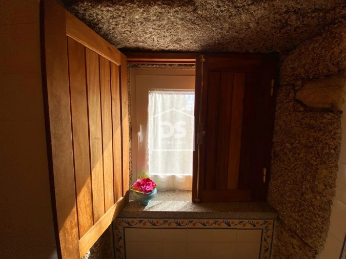 Moradia T3 para Venda em Guarda Foto 14