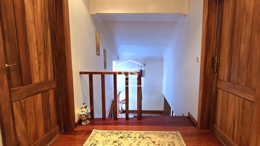 Moradia T3 para Venda em Guarda Foto 45