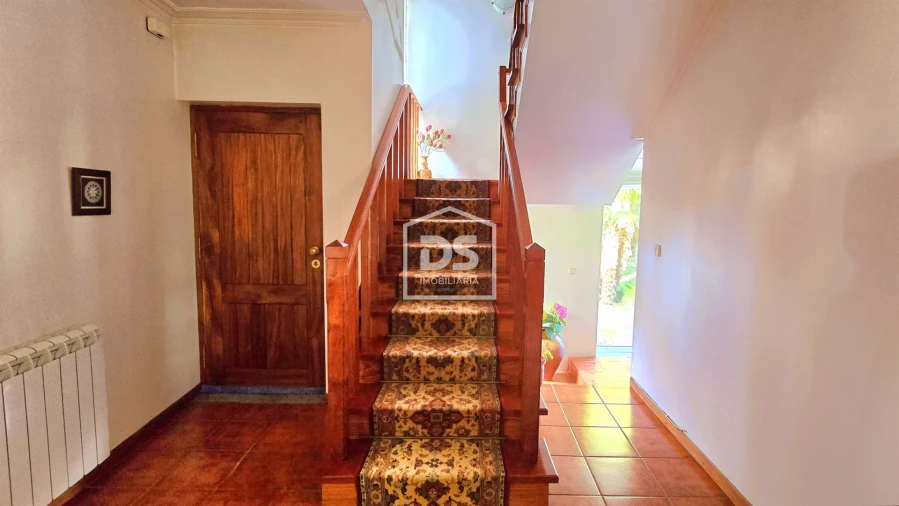 Moradia T3 para Venda em Guarda Foto 59