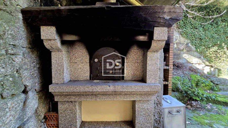 Moradia T3 para Venda em Guarda Foto 84