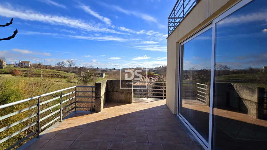 Moradia T3 para Venda em Guarda Foto 66