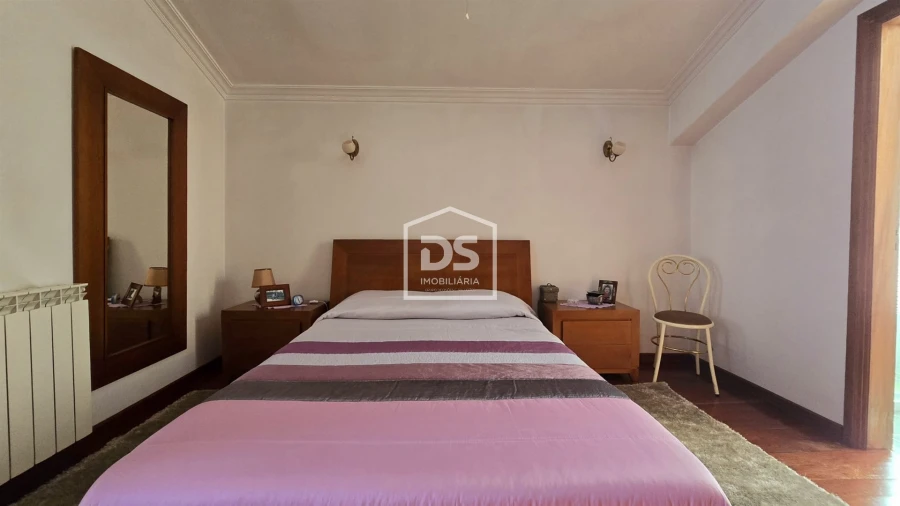 Moradia T3 para Venda em Guarda Foto 40