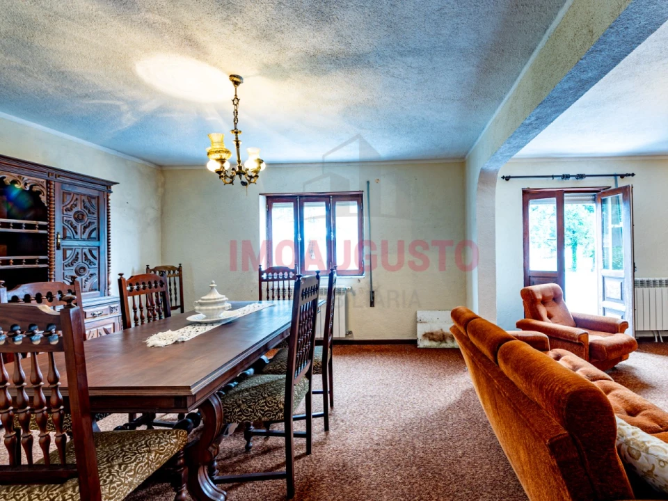 Moradia T4 para Venda em Gouveia (São Pedro e São Julião) Foto 9