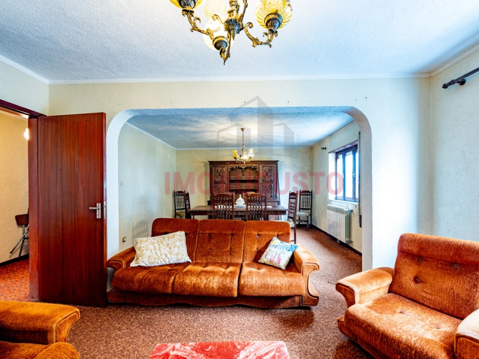 Moradia T4 para Venda em Gouveia (São Pedro e São Julião) Foto 11