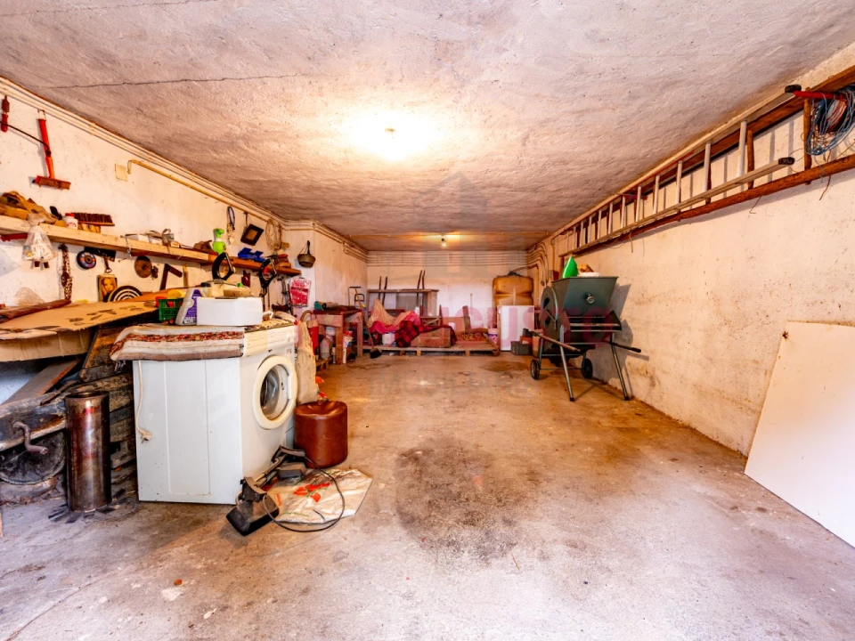 Moradia T4 para Venda em Gouveia (São Pedro e São Julião) Foto 27