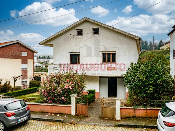 Moradia T4 para Venda em Gouveia (São Pedro e São Julião) Foto 1