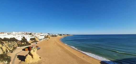 Terreno para Venda em Albufeira e Olhos de Água