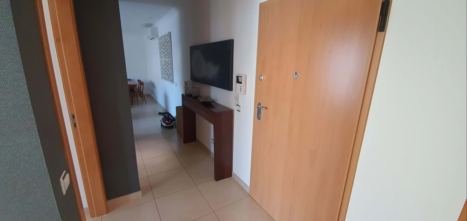 Apartamento T2 para Venda em Albufeira e Olhos de Água Foto 18