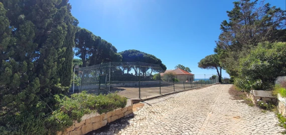 Moradia T6 para Venda em Albufeira e Olhos de Água