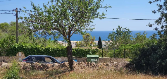 Terreno para Venda em Albufeira e Olhos de Água