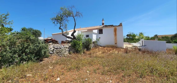 Terreno para Venda em Albufeira e Olhos de Água