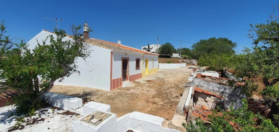 Terreno para Venda em Albufeira e Olhos de Água