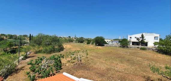 Terreno para Venda em Albufeira e Olhos de Água