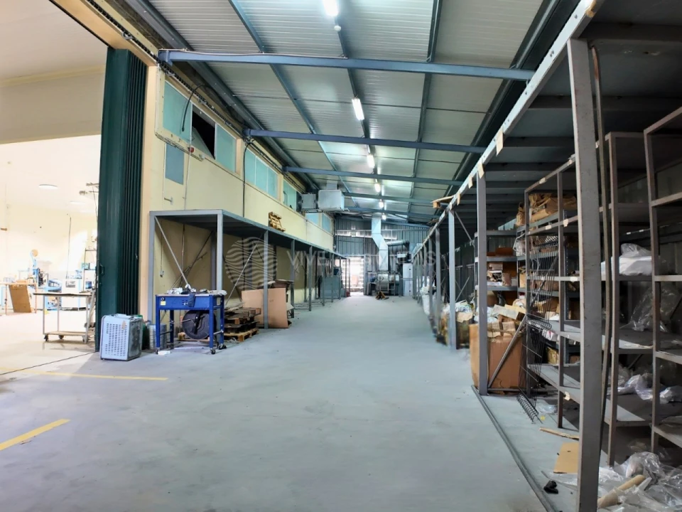 Armazém para Venda em Sande e São Lourenço Foto 1