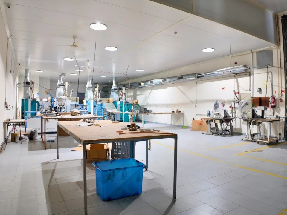 Armazém para Venda em Sande e São Lourenço Foto 11