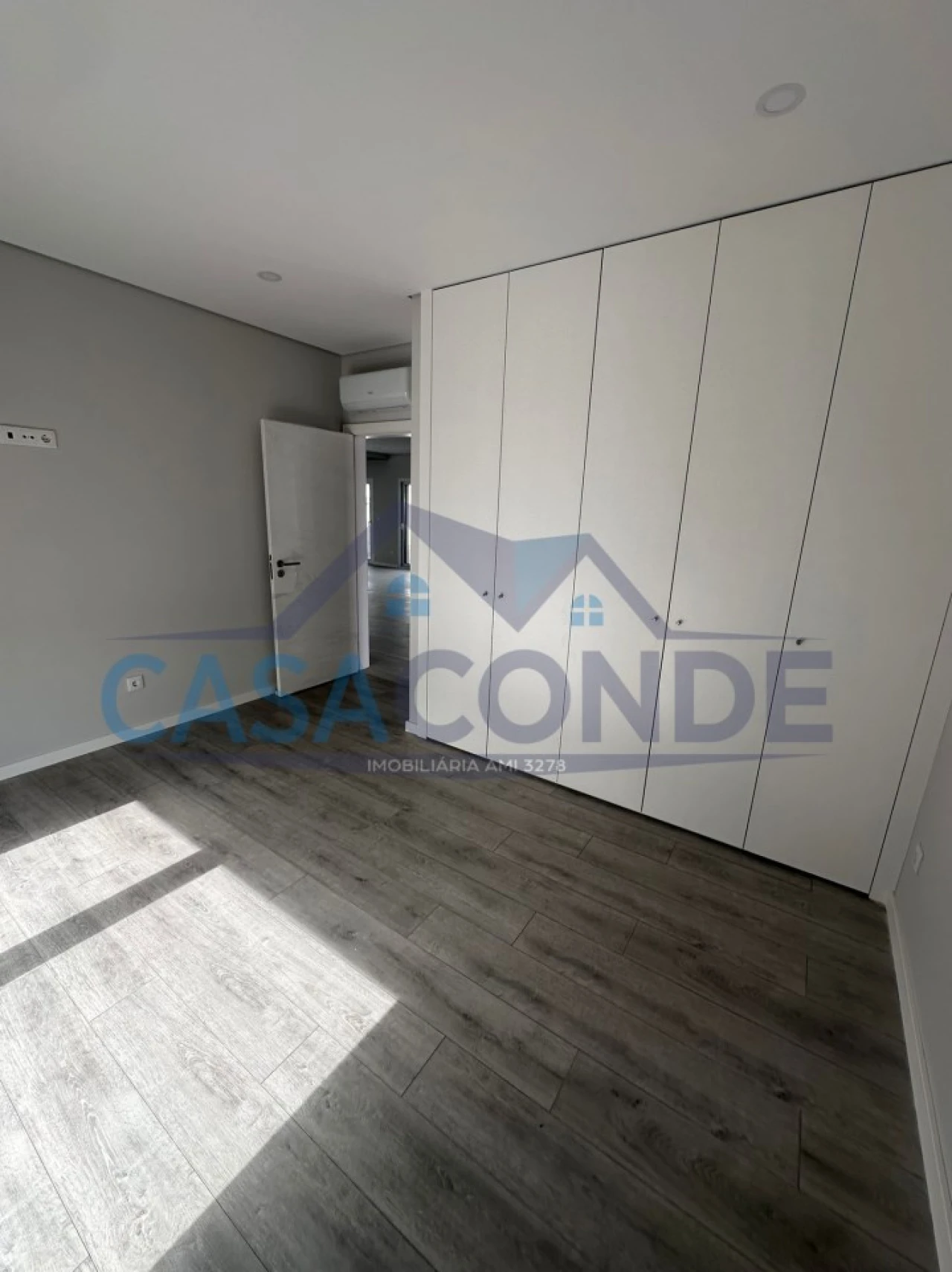 Moradia T4 para Venda em Seixal, Arrentela e Aldeia de Paio Pires Foto 18