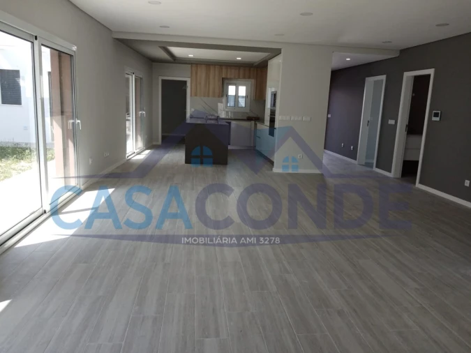 Moradia T4 para Venda em Seixal, Arrentela e Aldeia de Paio Pires Foto 1