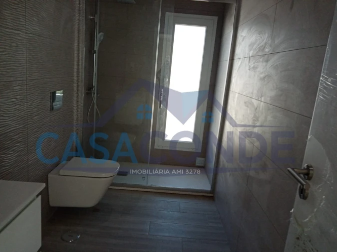 Moradia T4 para Venda em Seixal, Arrentela e Aldeia de Paio Pires Foto 13