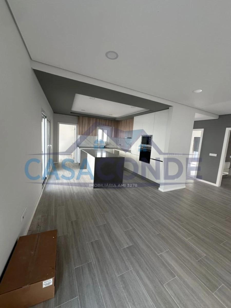 Moradia T4 para Venda em Seixal, Arrentela e Aldeia de Paio Pires Foto 14