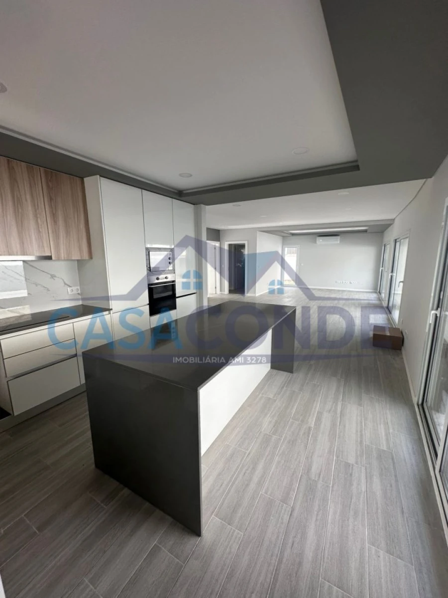 Moradia T4 para Venda em Seixal, Arrentela e Aldeia de Paio Pires Foto 15