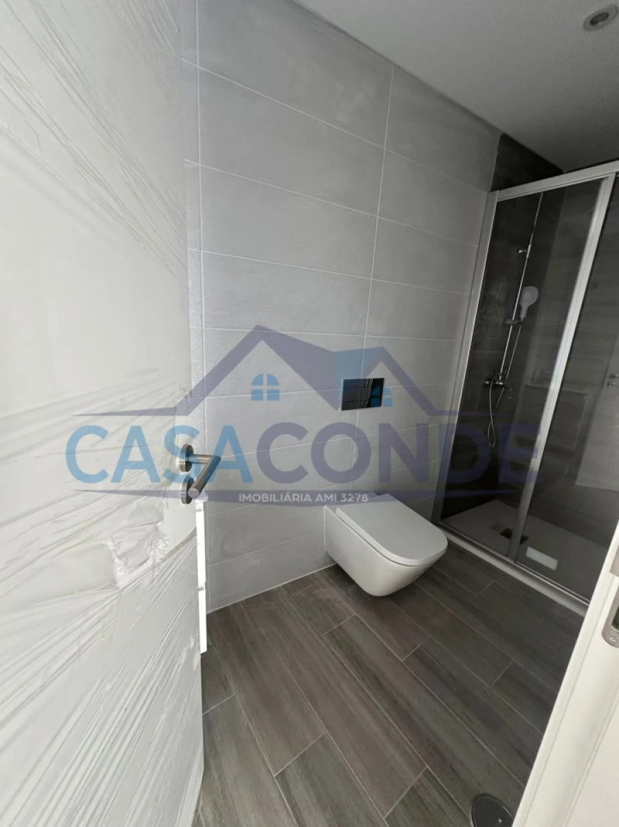 Moradia T4 para Venda em Seixal, Arrentela e Aldeia de Paio Pires Foto 23