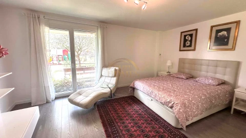 Apartamento T3 para Venda em Oeiras e São Julião da Barra, Paço de Arcos e Caxias