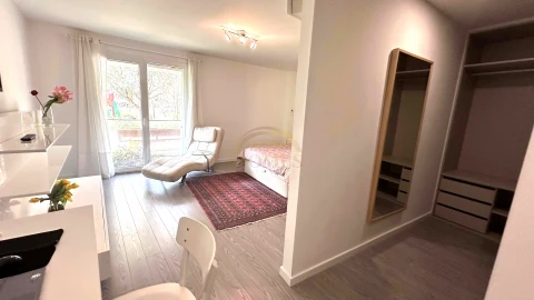 Apartamento T3 para Venda em Oeiras e São Julião da Barra, Paço de Arcos e Caxias