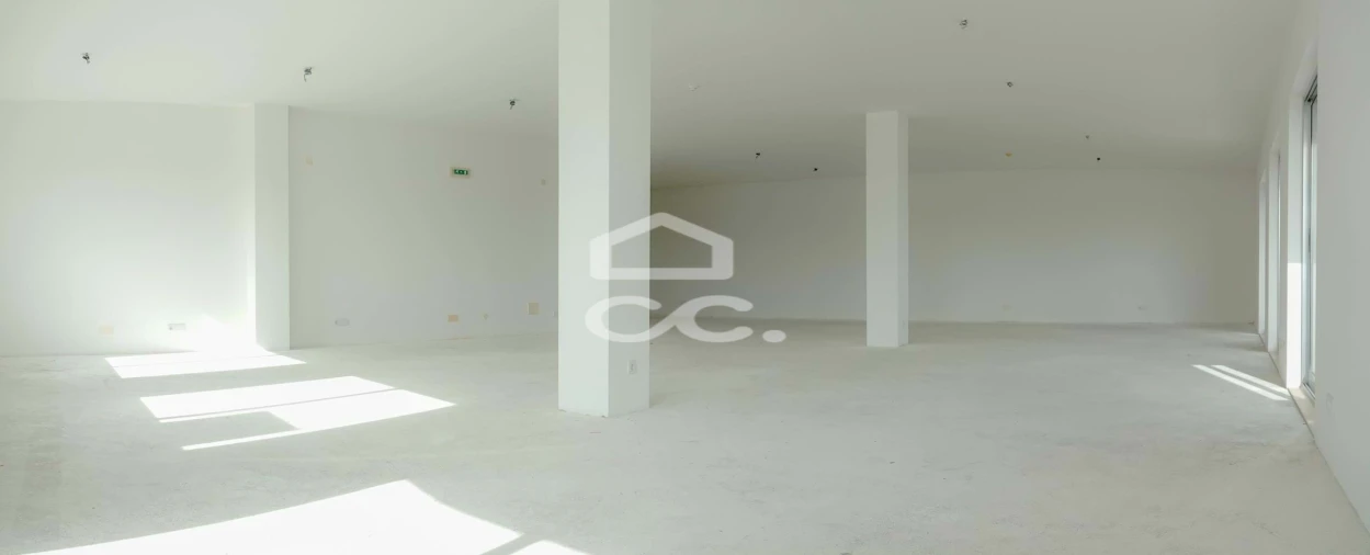 Escritório para Arrendamento em Abrantes (São Vicente e São João) e Alferrarede Foto 6