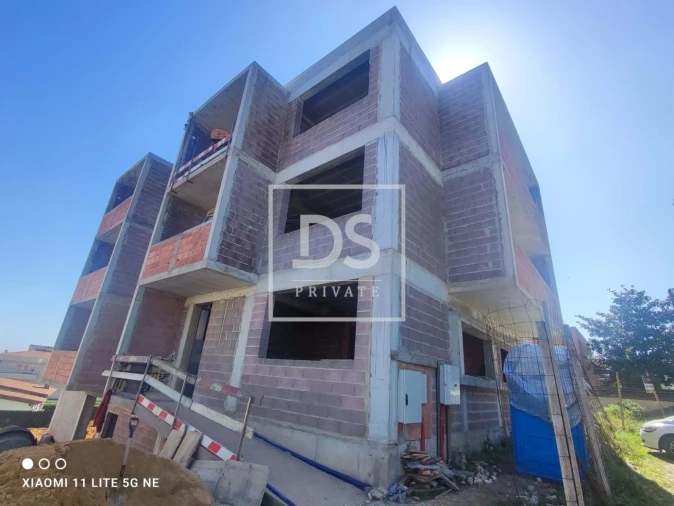 Apartamento T2 para Venda em Vila de Cucujães Foto 2