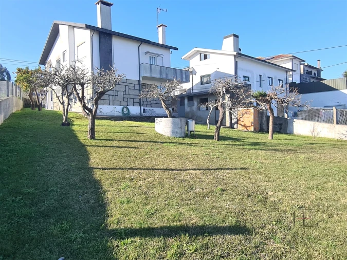 Moradia T3 para Venda em Lourosa Foto 22