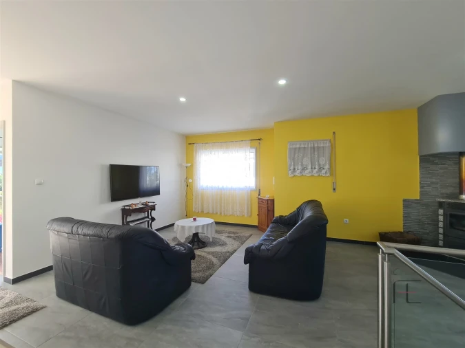 Moradia T3 para Venda em Lourosa Foto 10