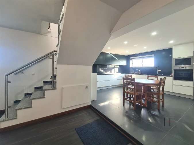 Moradia T3 para Venda em Lourosa Foto 3