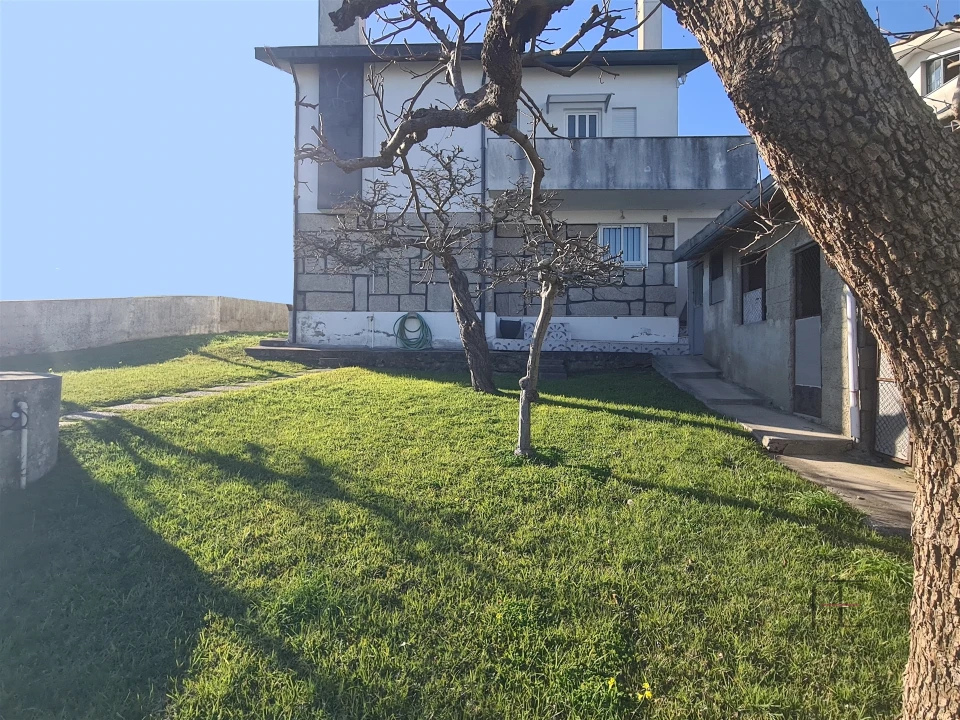 Moradia T3 para Venda em Lourosa Foto 21