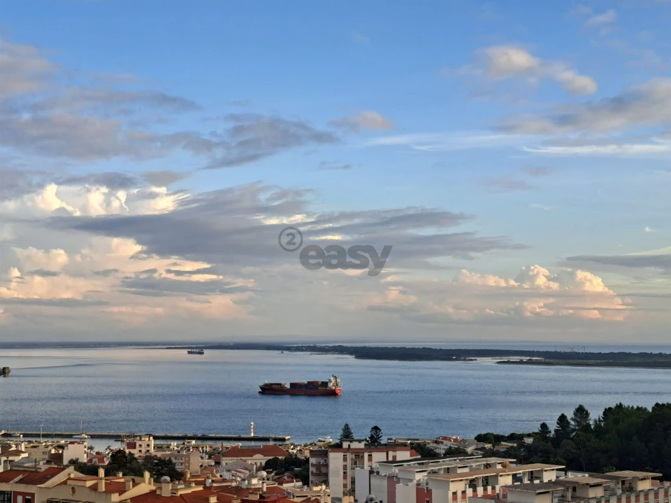 Apartamento T3 para Venda em União das Freguesias de Setúbal Foto 2