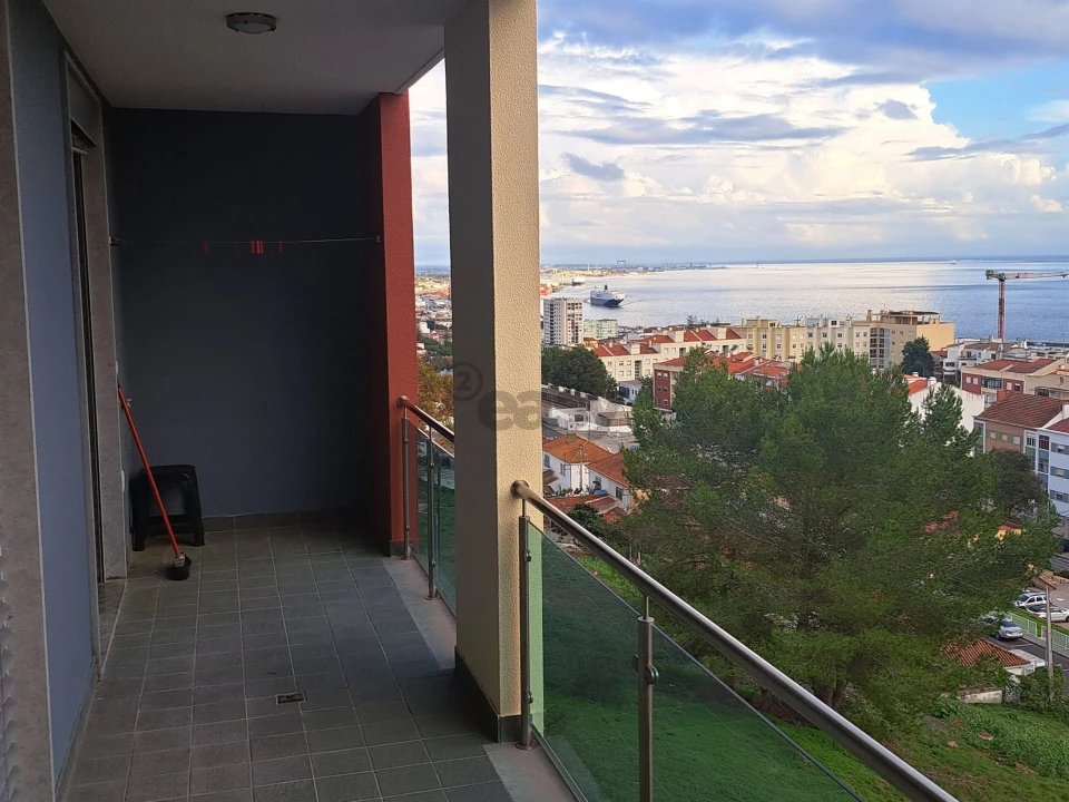 Apartamento T3 para Venda em União das Freguesias de Setúbal Foto 36
