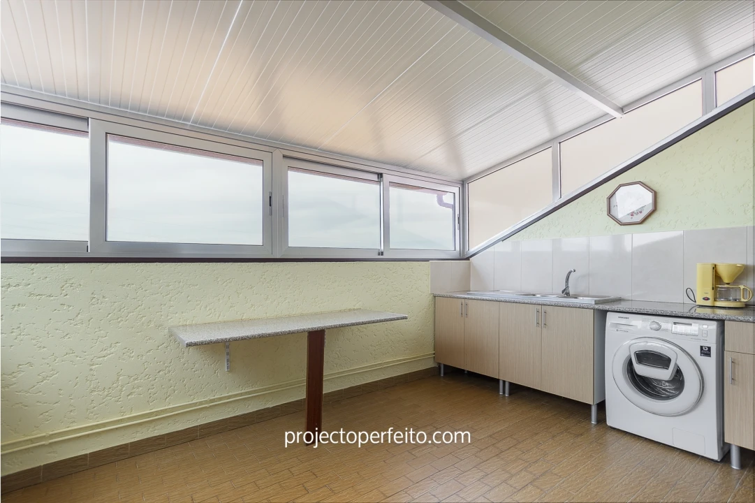 Moradia T6 para Venda em Silvalde Foto 11