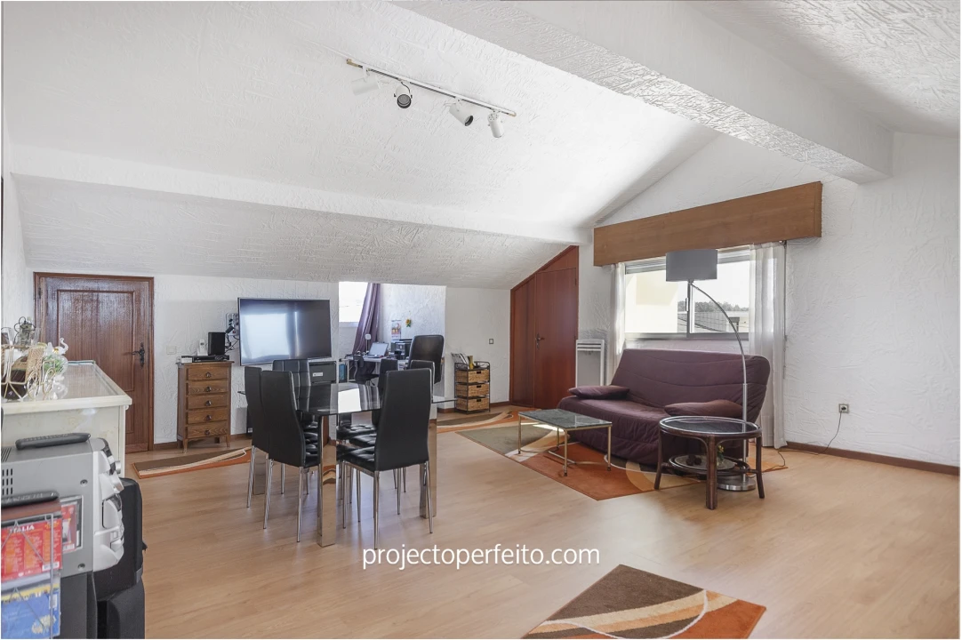 Moradia T6 para Venda em Silvalde Foto 9