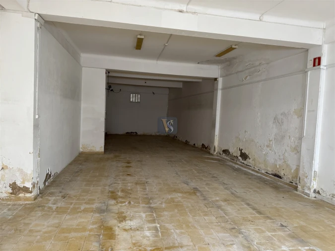 Armazém para Venda em Olhão Foto 4