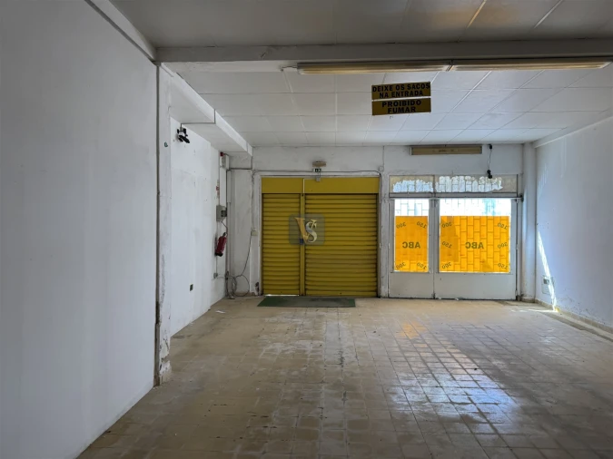 Armazém para Venda em Olhão Foto 9