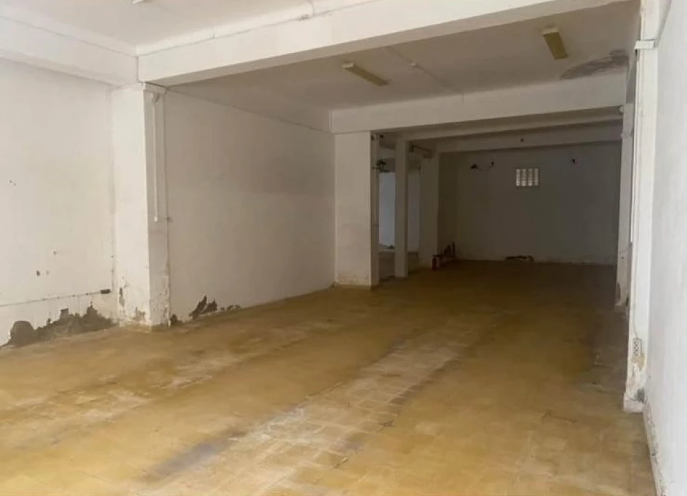 Armazém para Venda em Olhão Foto 1