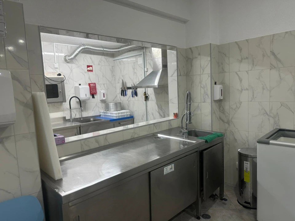 Loja para Venda em Olhão Foto 18