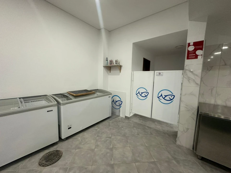 Loja para Venda em Olhão Foto 11