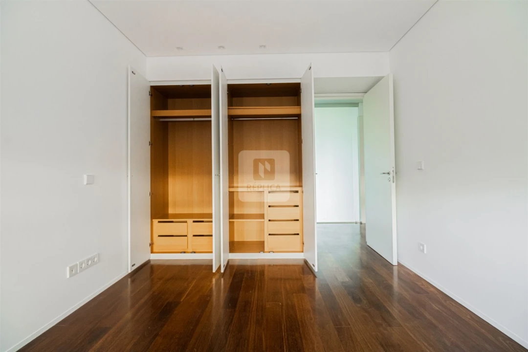 Apartamento T4 para Venda em Matosinhos e Leça da Palmeira Foto 27