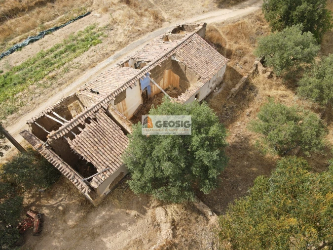 Moradia T2 para Venda em São Barnabe Foto 3