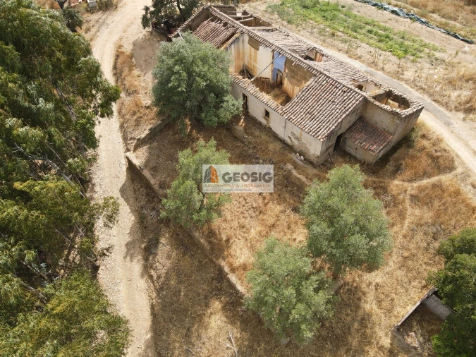 Moradia T2 para Venda em São Barnabe Foto 4