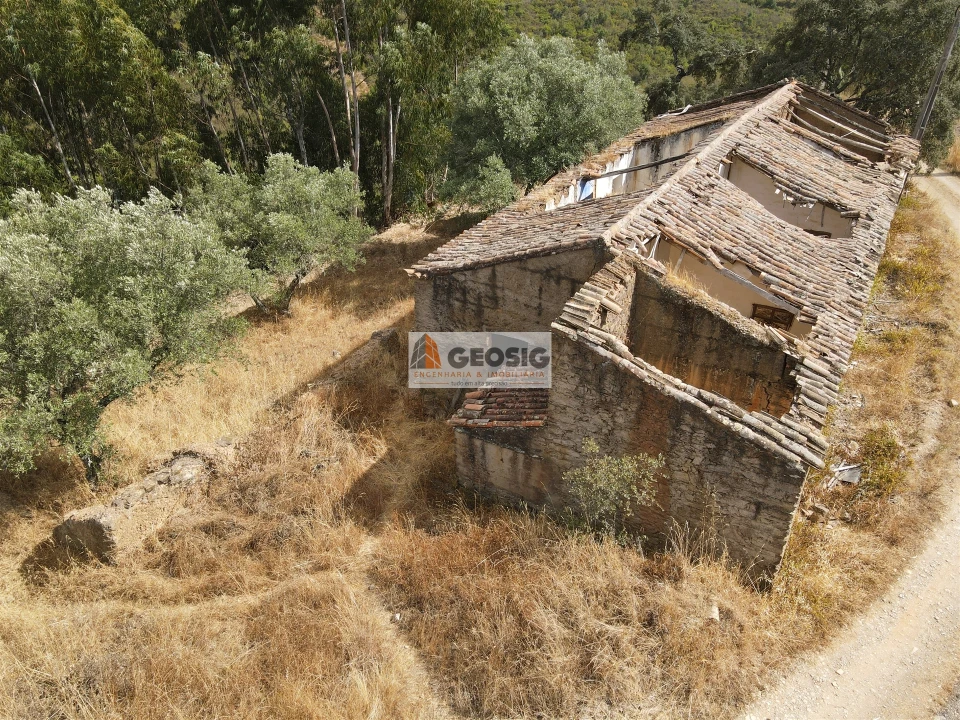 Moradia T2 para Venda em São Barnabe Foto 2