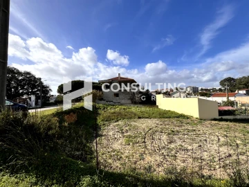 Terreno para Venda em Seixal, Arrentela e Aldeia de Paio Pires
