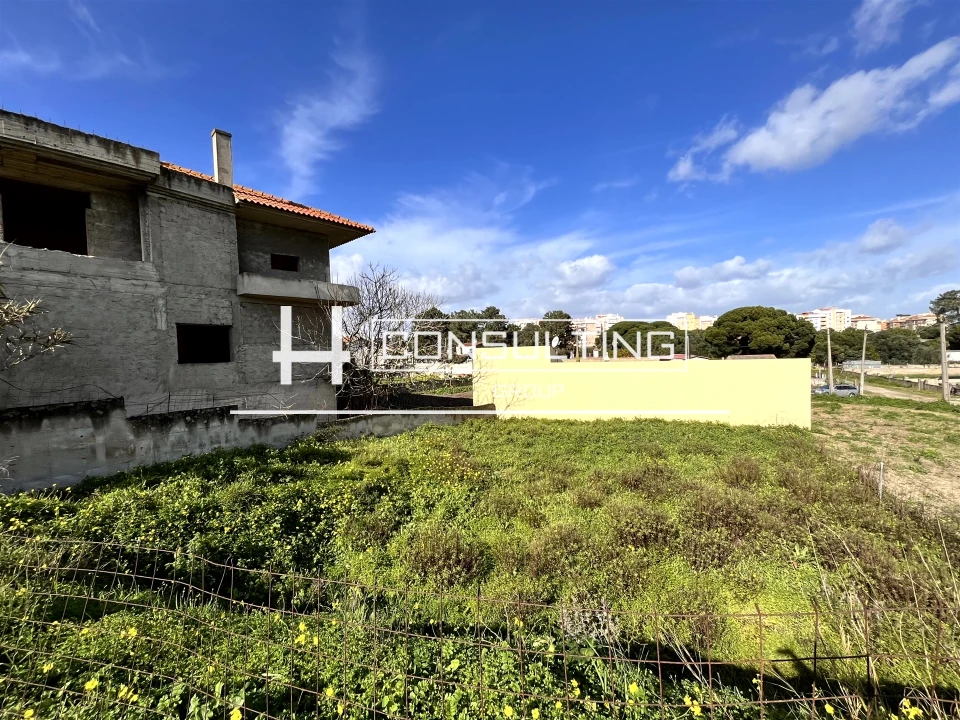 Terreno para Venda em Seixal, Arrentela e Aldeia de Paio Pires Foto 3