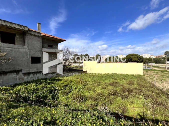 Terreno para Venda em Seixal, Arrentela e Aldeia de Paio Pires Foto 3