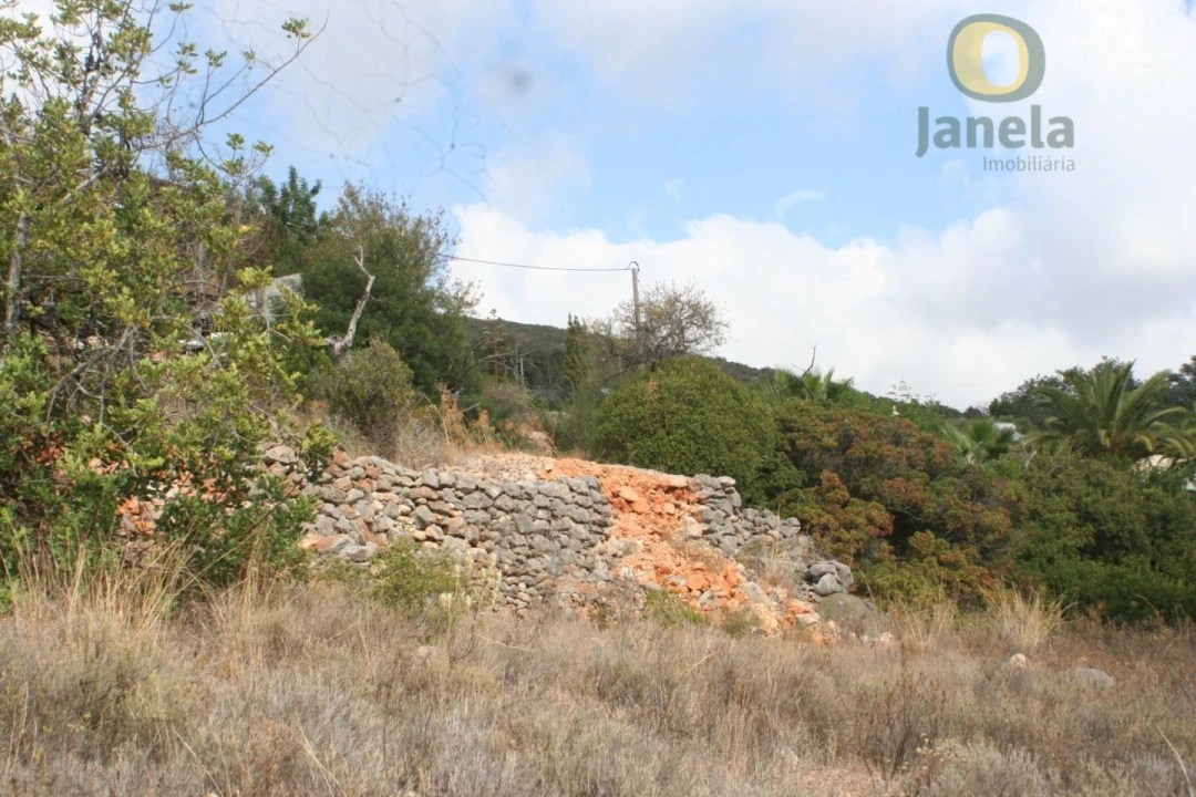 Terreno para Venda em Santa Barbara de Nexe Foto 11
